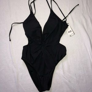 Brand new Kenneth Cole one piece 2018